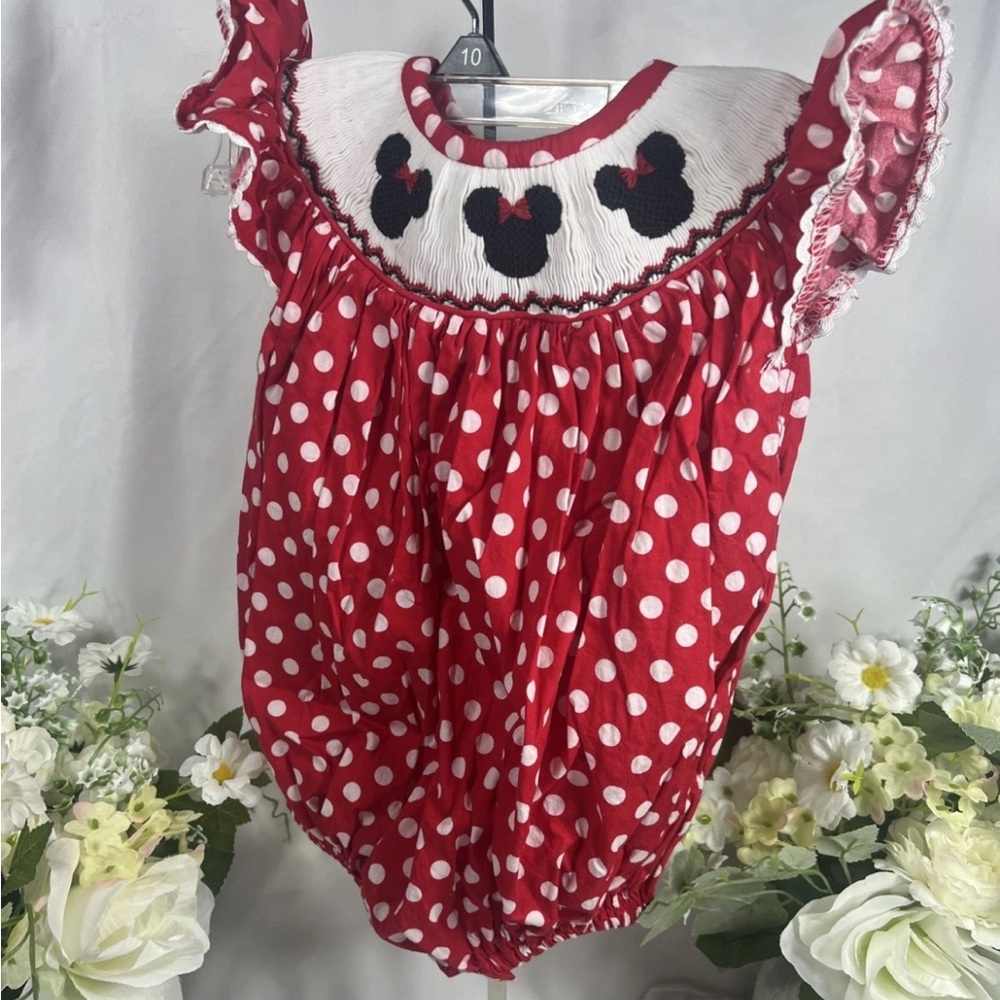 Disney outfit
